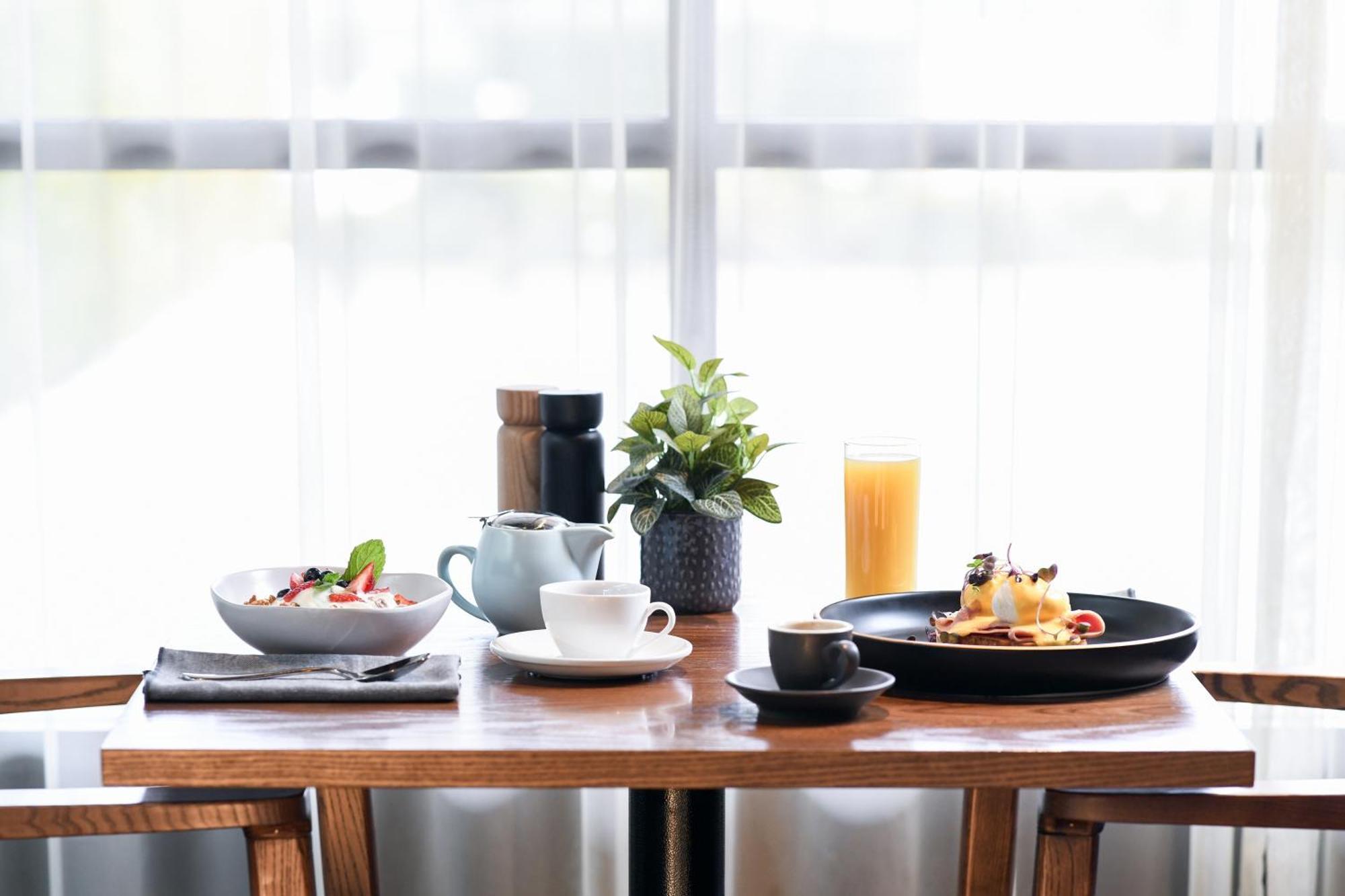 Powerhouse Hotel Tamworth By Rydges Eksteriør bilde A breakfast table