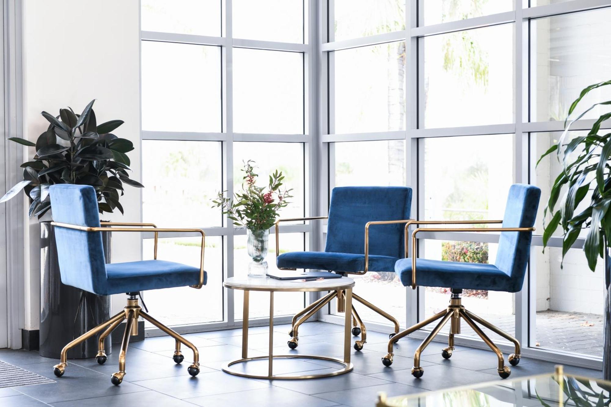 Powerhouse Hotel Tamworth By Rydges Eksteriør bilde Office chairs