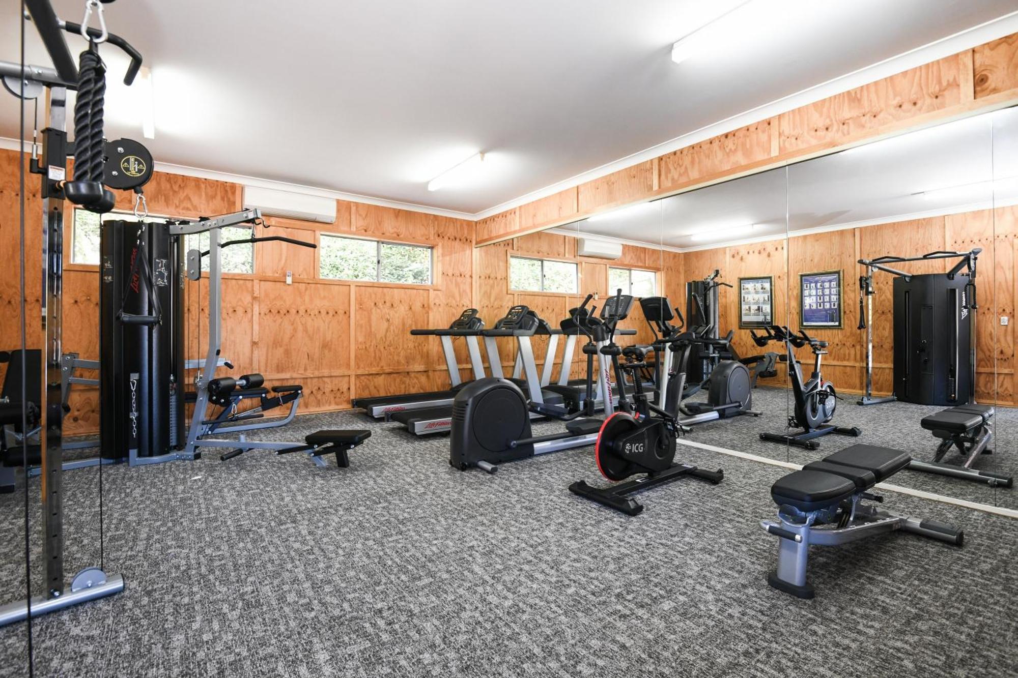 Powerhouse Hotel Tamworth By Rydges Eksteriør bilde The gym at the High Performance Centre